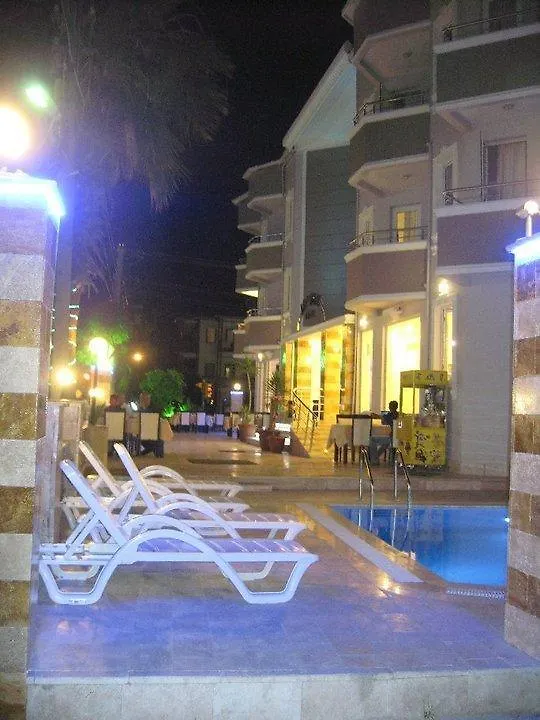 My Way Hotel مرمريس